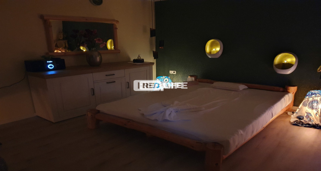 Dreamtouchmassagen-studio sucht Frauen die gerne