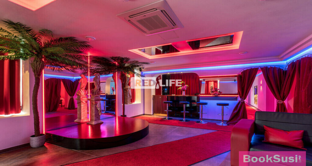 TOP JOB!!! La Chica Lounge