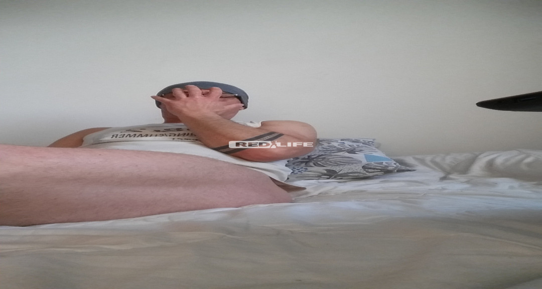 Cześć. Szukam pracy w porno