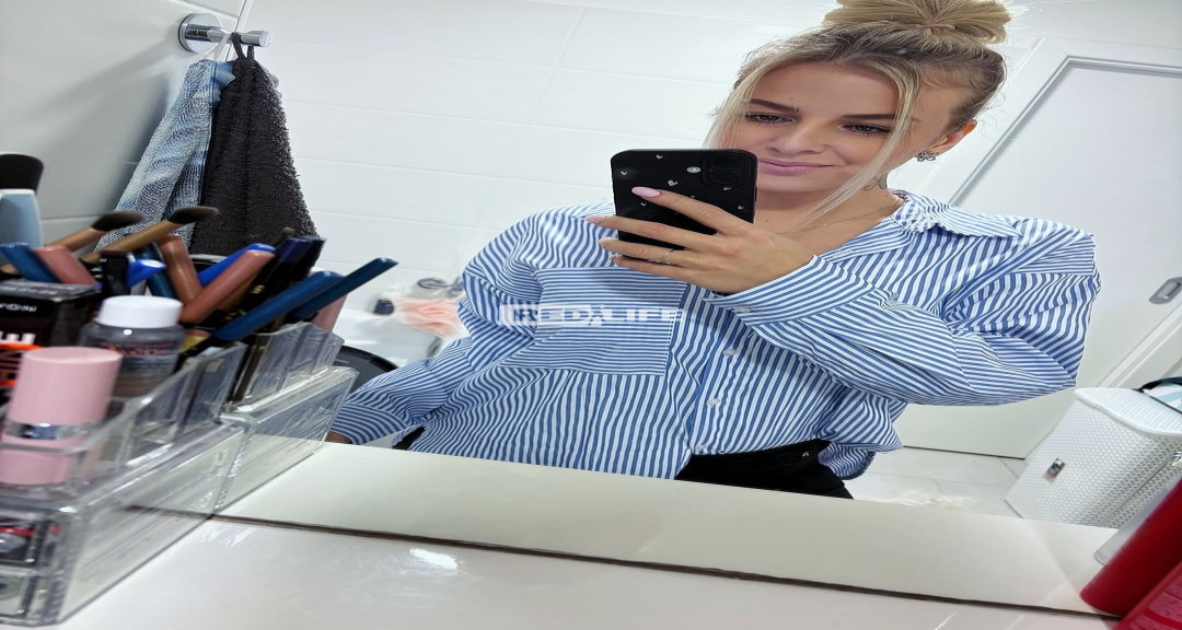 Bonjour, je m'appelle Anna Stein.