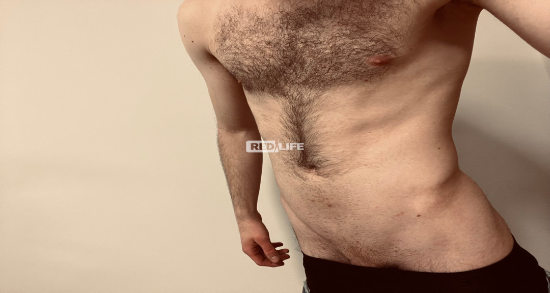 Poszukuję młodej pełnoletniej dziewczyny (18+)