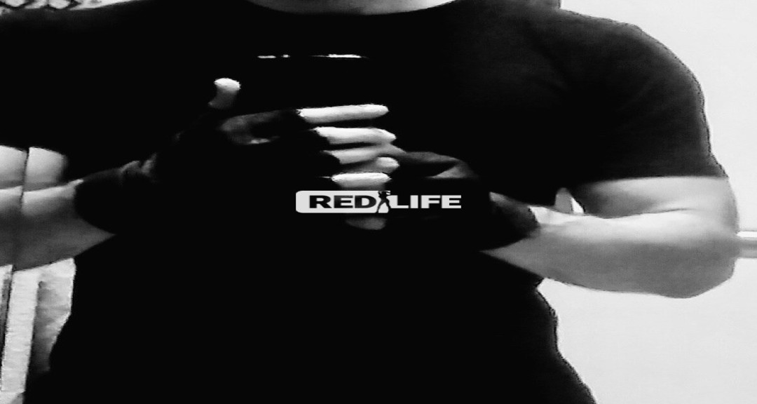 EN below... Ig&eacute;nyes webcam show-hoz
